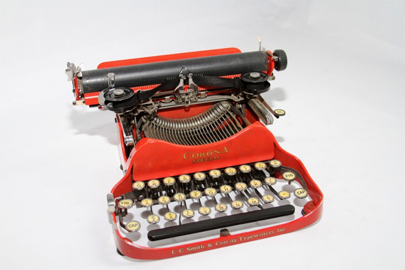 Red Smith Corona vintage typewriter